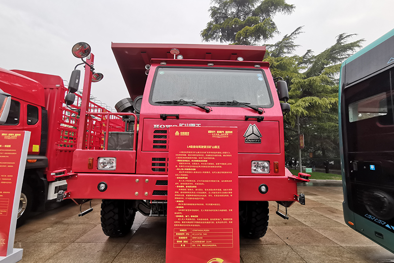 中國(guó)重汽 豪沃礦山霸王 540馬力 國(guó)三礦用車(ZZ5907W414L/R2DDA)