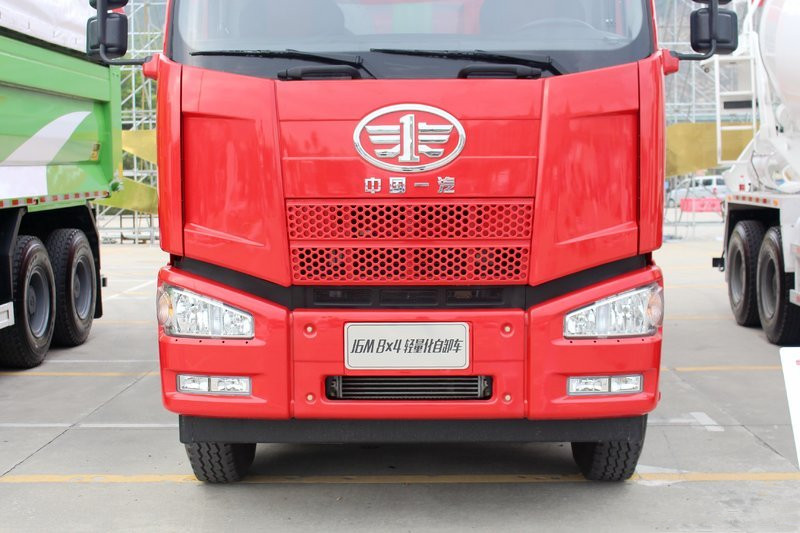 一汽解放 J6M重卡 320馬力 8X4 6.5米 國(guó)五自卸車(chē)底盤(pán)(CA3310P63K1L1BT4E5)