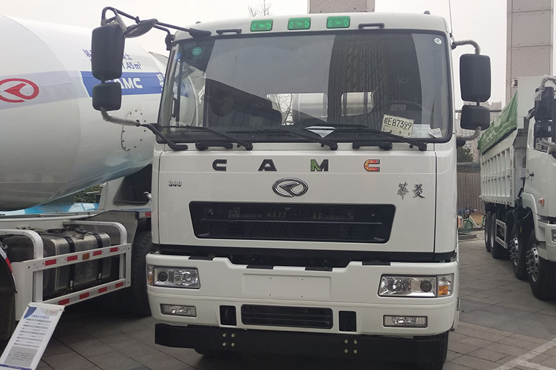 華菱星馬 360馬力 8×4 國(guó)六 攪拌車（AH5312GJB2L6）