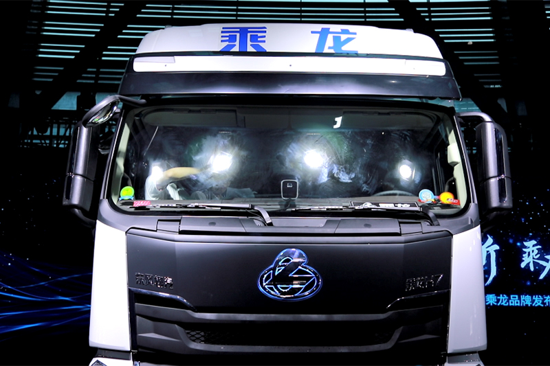 東風(fēng)柳汽 乘龍H73.0 600馬力 6×4 國六 牽引車 （4H7CD60D33E6C）