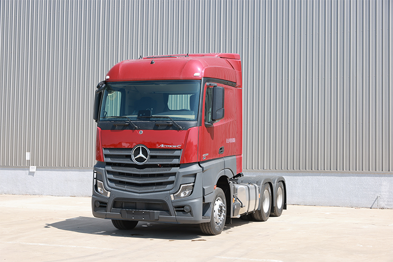 梅賽德斯-奔馳 Actros 2653 530馬力 6×4 國(guó)六 公路牽引車(chē) （紅）