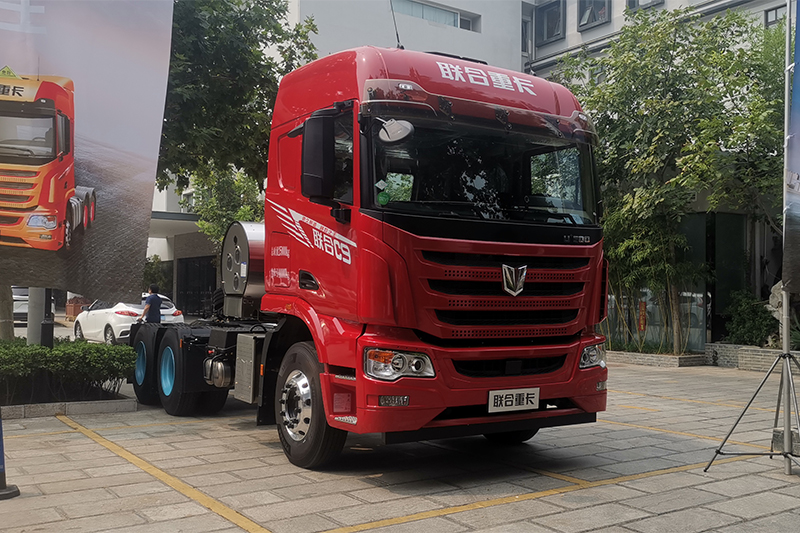 聯(lián)合重卡 擎天 460馬力 6×4 LNG 國六 牽引車（QCC4253N664W-1） 