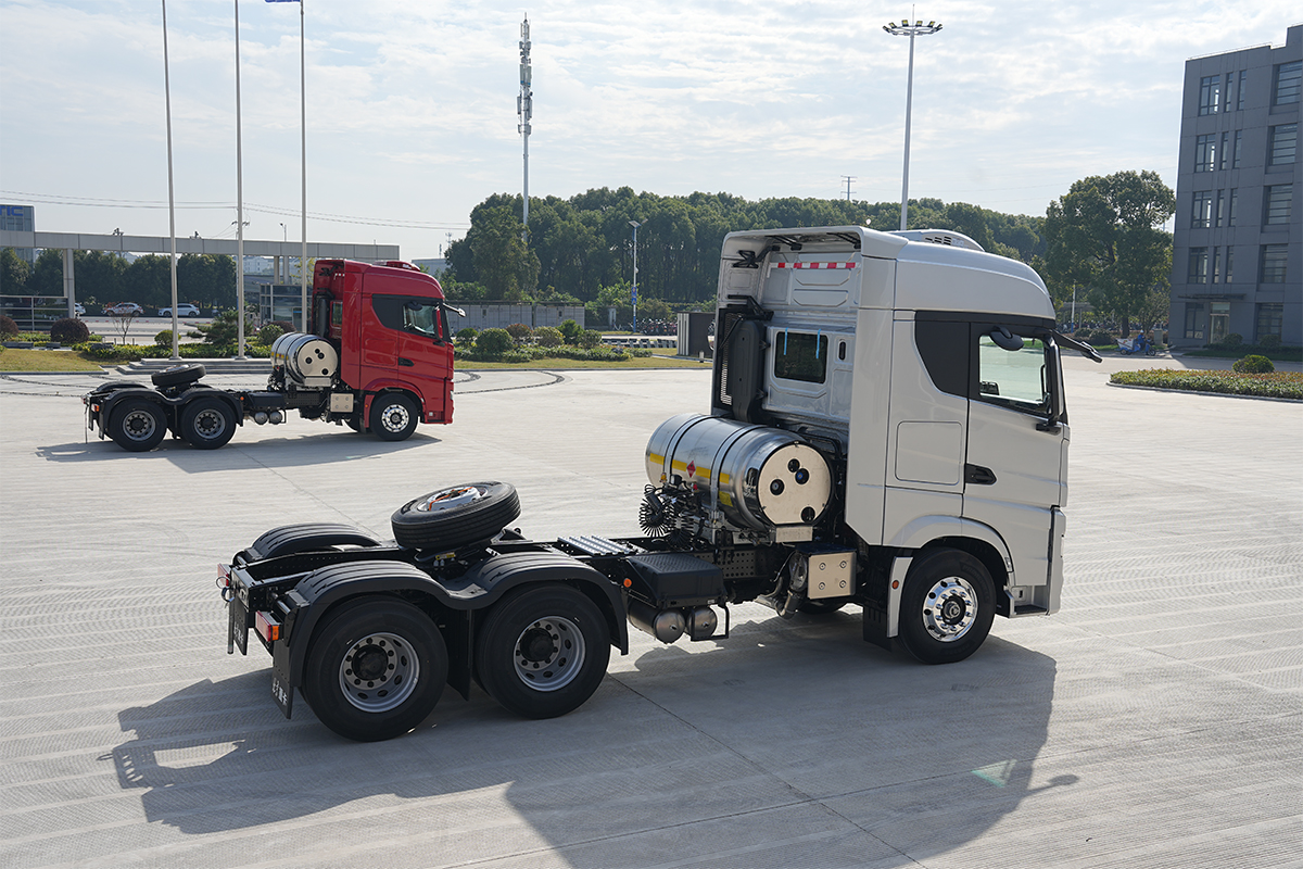 北京重卡 追夢 500馬力 6×4 國六 LNG 牽引車 煤炭運輸版（BJ4250G6CP）